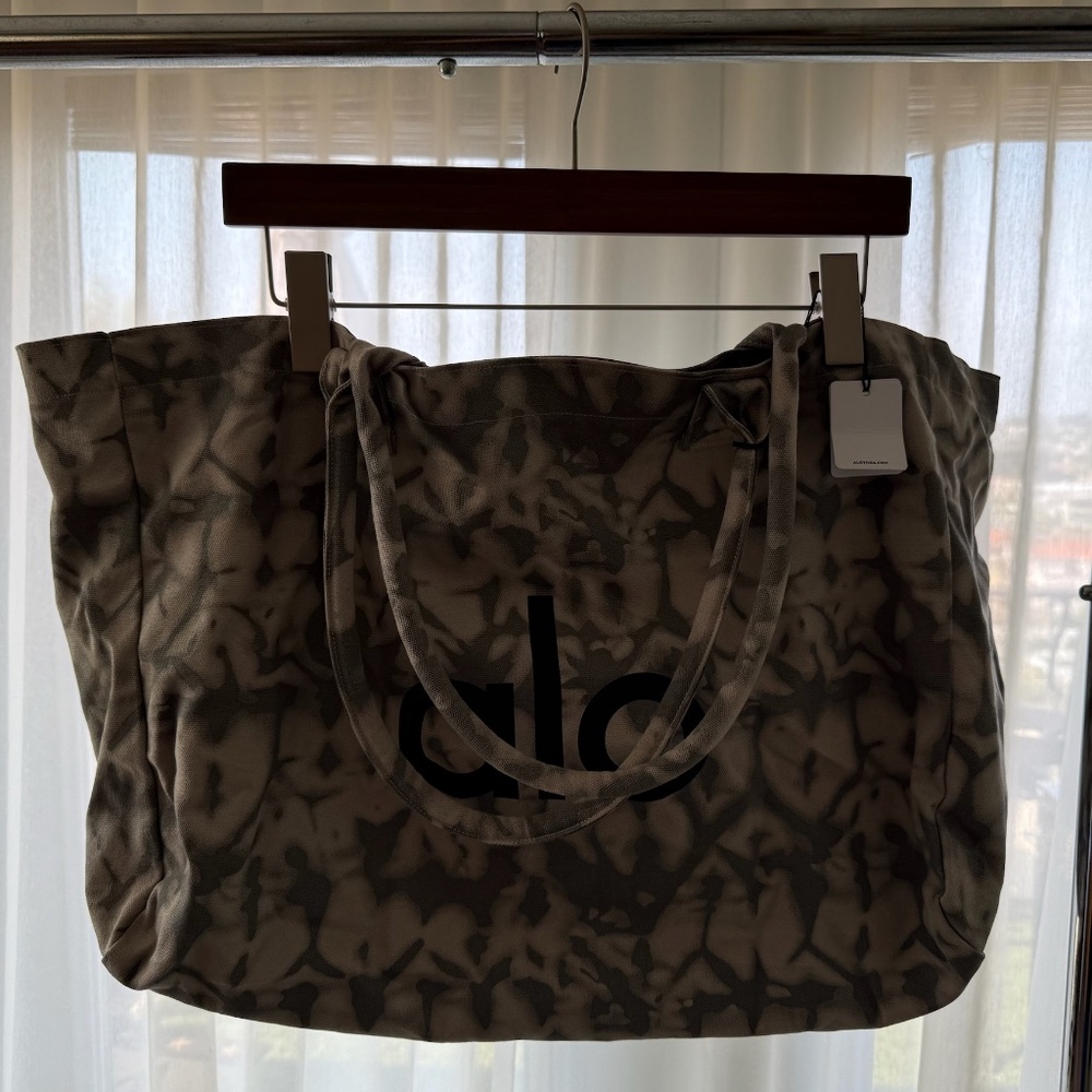 Brand New Alo Tote Bag